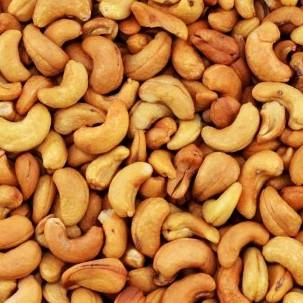 Biologische noten gebrand of ongebrand