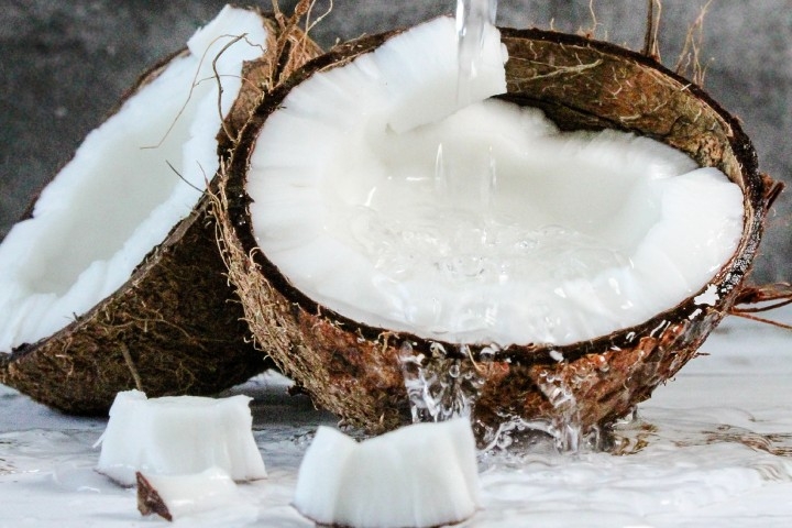 Hoe je kokosolie kunt gebruiken? Op vele manieren! ✓ Gratis verzending vanaf €40,- ✓ Vandaag besteld, overmorgen in huis. Hoe je kokosolie kunt gebruiken? Op vele manieren! ✓ Gratis verzending vanaf €40,- ✓ Vandaag besteld, overmorgen in huis.
